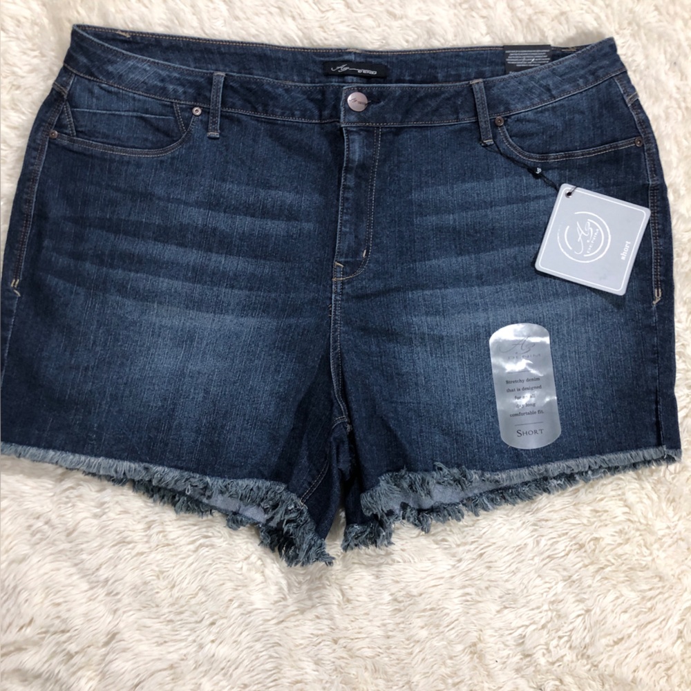Women's Denim Shorts Stretchy Size 26
